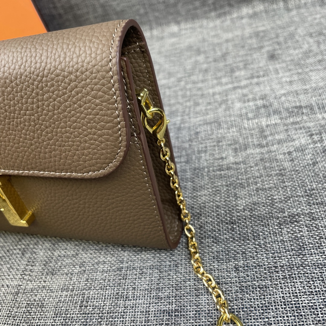 Hermes Constance P 爱马仕型号:9852金链togo皮 size:22*11cm 🇫🇷海外🇫🇷进口T Hermes Constance P 爱马仕型号:9852金链togo皮 size:22*11cm 🇫🇷海外🇫🇷进口T