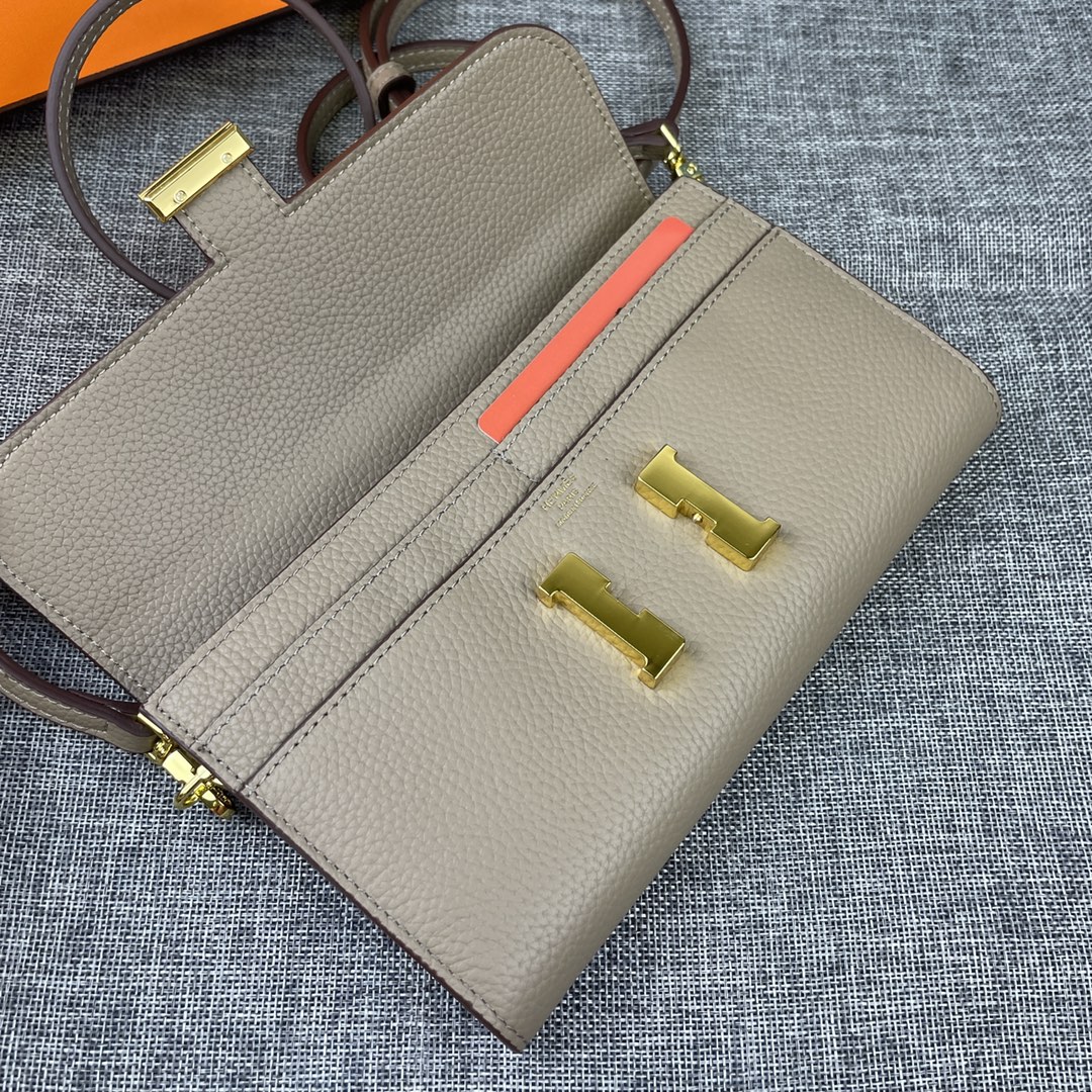 Hermes Constance P 爱马仕型号:9852金带togo皮 size:22*11cm 🇫🇷海外🇫🇷进口T Hermes Constance P 爱马仕型号:9852金带togo皮 size:22*11cm 🇫🇷海外🇫🇷进口T