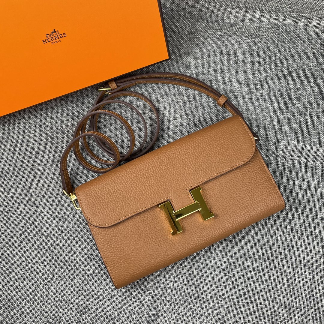 Hermes Constance P 爱马仕型号:9852金带togo皮 size:22*11cm 🇫🇷海外🇫🇷进口T Hermes Constance P 爱马仕型号:9852金带togo皮 size:22*11cm 🇫🇷海外🇫🇷进口T