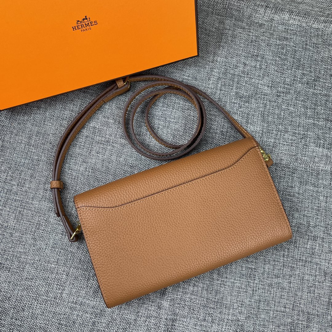 Hermes Constance P 爱马仕型号:9852金带togo皮 size:22*11cm 🇫🇷海外🇫🇷进口T Hermes Constance P 爱马仕型号:9852金带togo皮 size:22*11cm 🇫🇷海外🇫🇷进口T