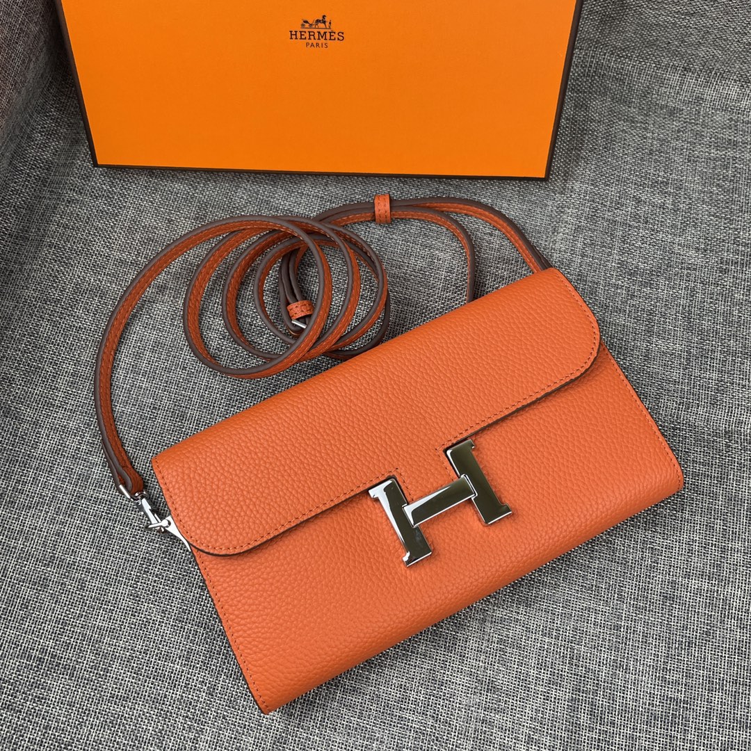 Hermes Constance P 爱马仕型号:9852银带togo皮 size:22*11cm 🇫🇷海外🇫🇷进口T Hermes Constance P 爱马仕型号:9852银带togo皮 size:22*11cm 🇫🇷海外🇫🇷进口T