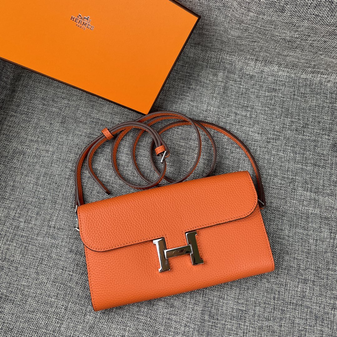 Hermes Constance P 爱马仕型号:9852银带togo皮 size:22*11cm 🇫🇷海外🇫🇷进口T Hermes Constance P 爱马仕型号:9852银带togo皮 size:22*11cm 🇫🇷海外🇫🇷进口T
