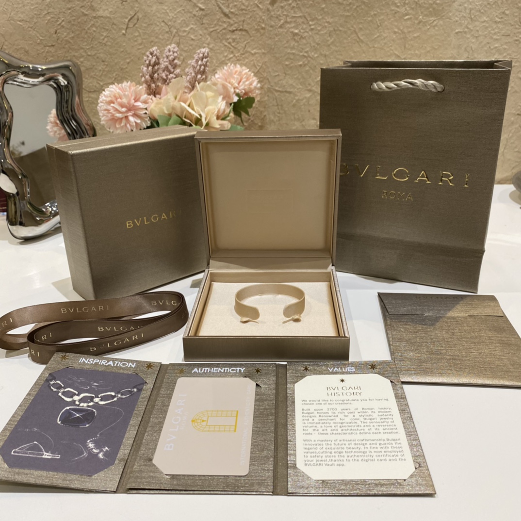 Packaging display