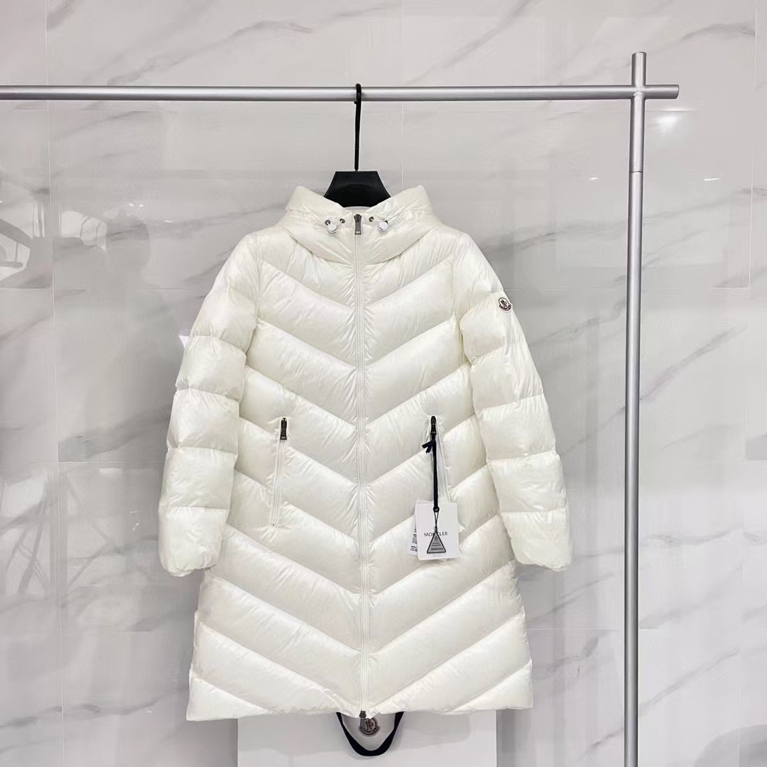 Moncler Aaaaa
 Vêtements Veste En Duvet Noir Couleur kaki Femmes Série hiver Top à capuche