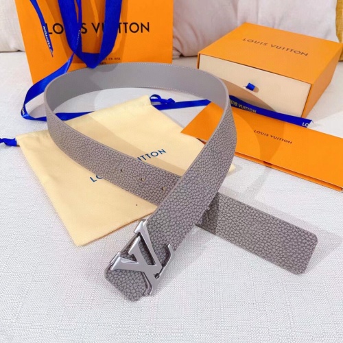 Louis Vuitton Belt First Layer Cowhide Leather Silver Buckle, Width 4.0 cm