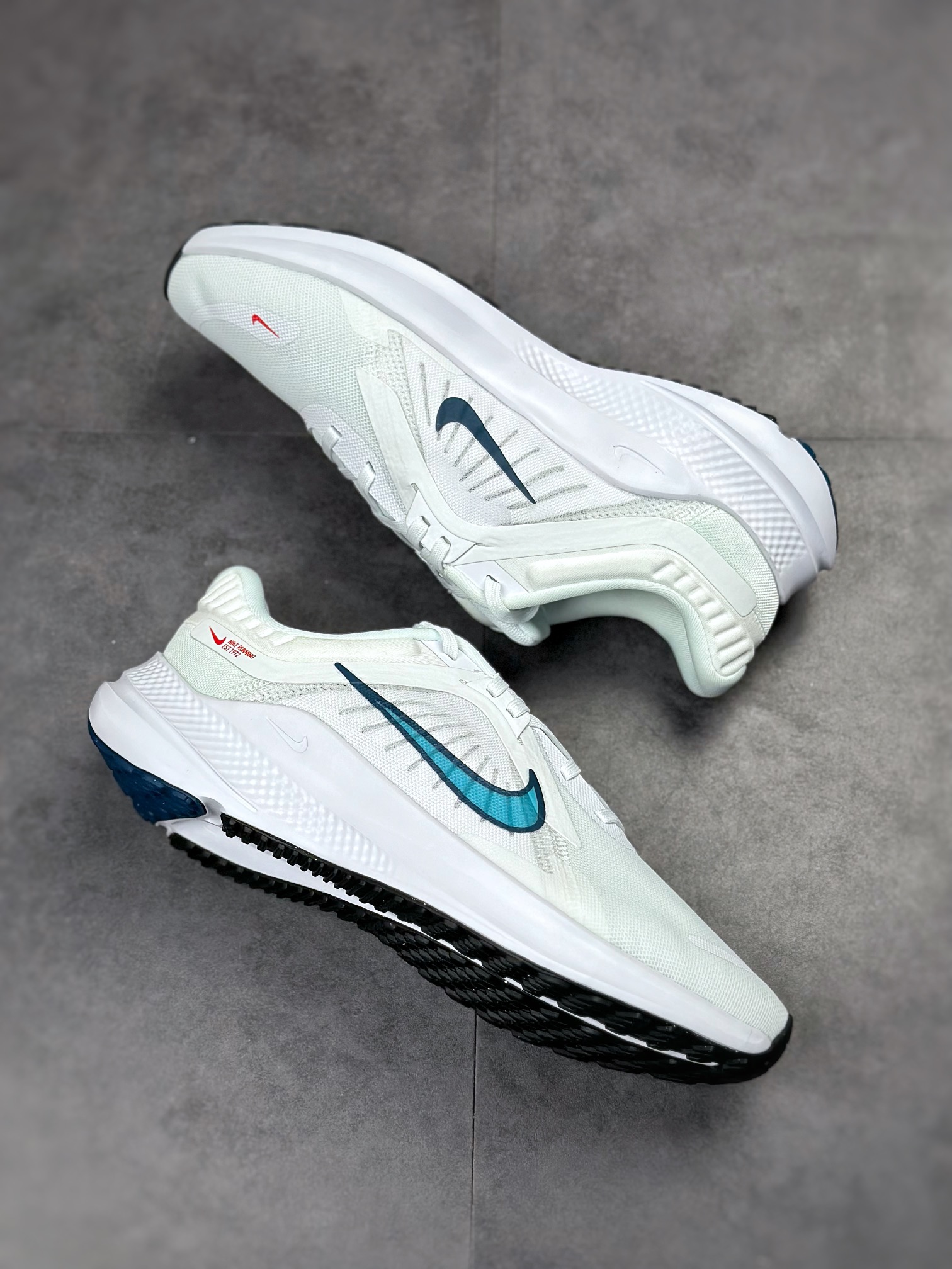 180 Nike Quest 5极速5代 网面透气 时尚休闲跑步鞋DD0204-101