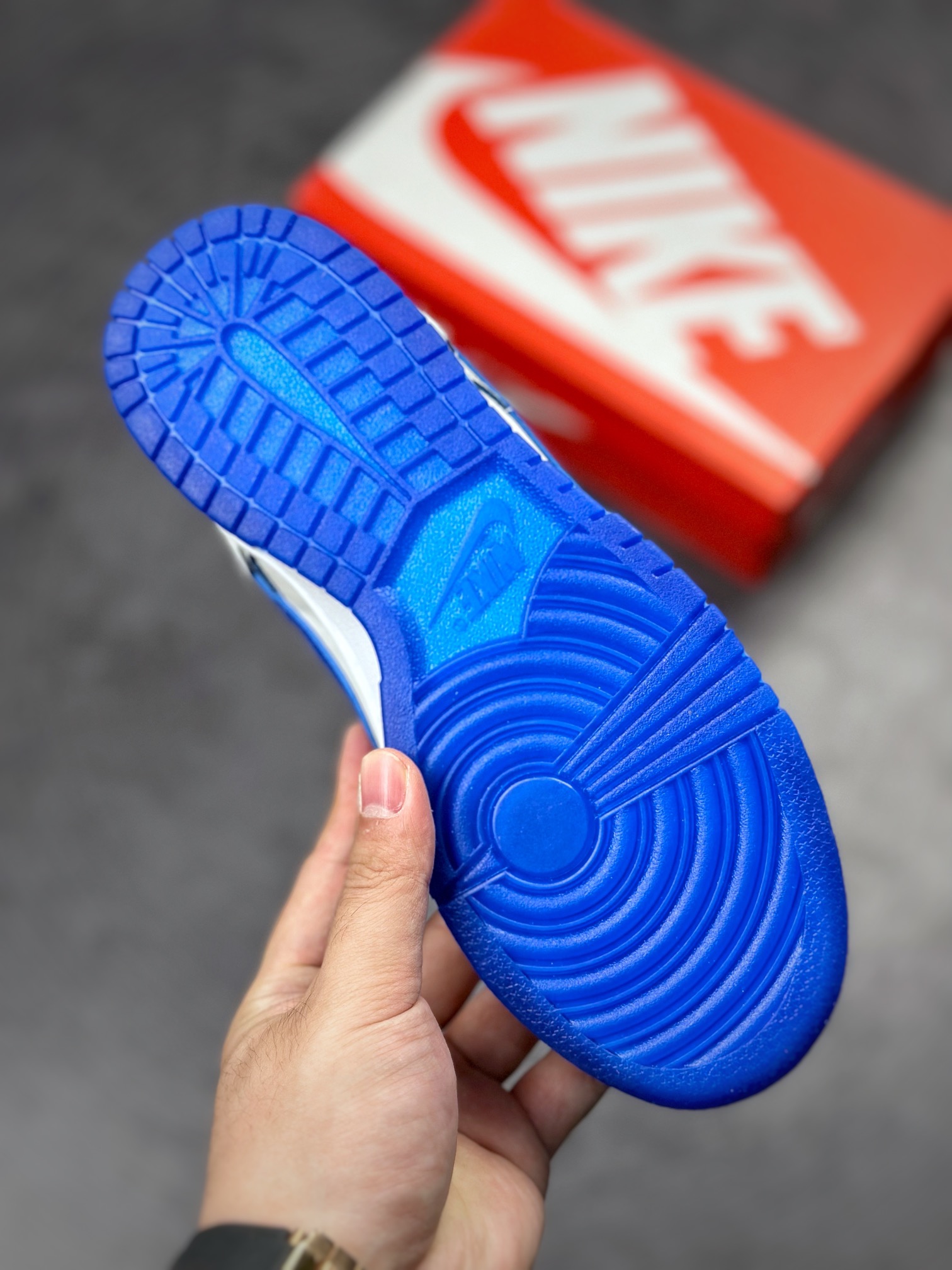 200 NIKE SB Dunk Low 复古白蓝 FB1841-110