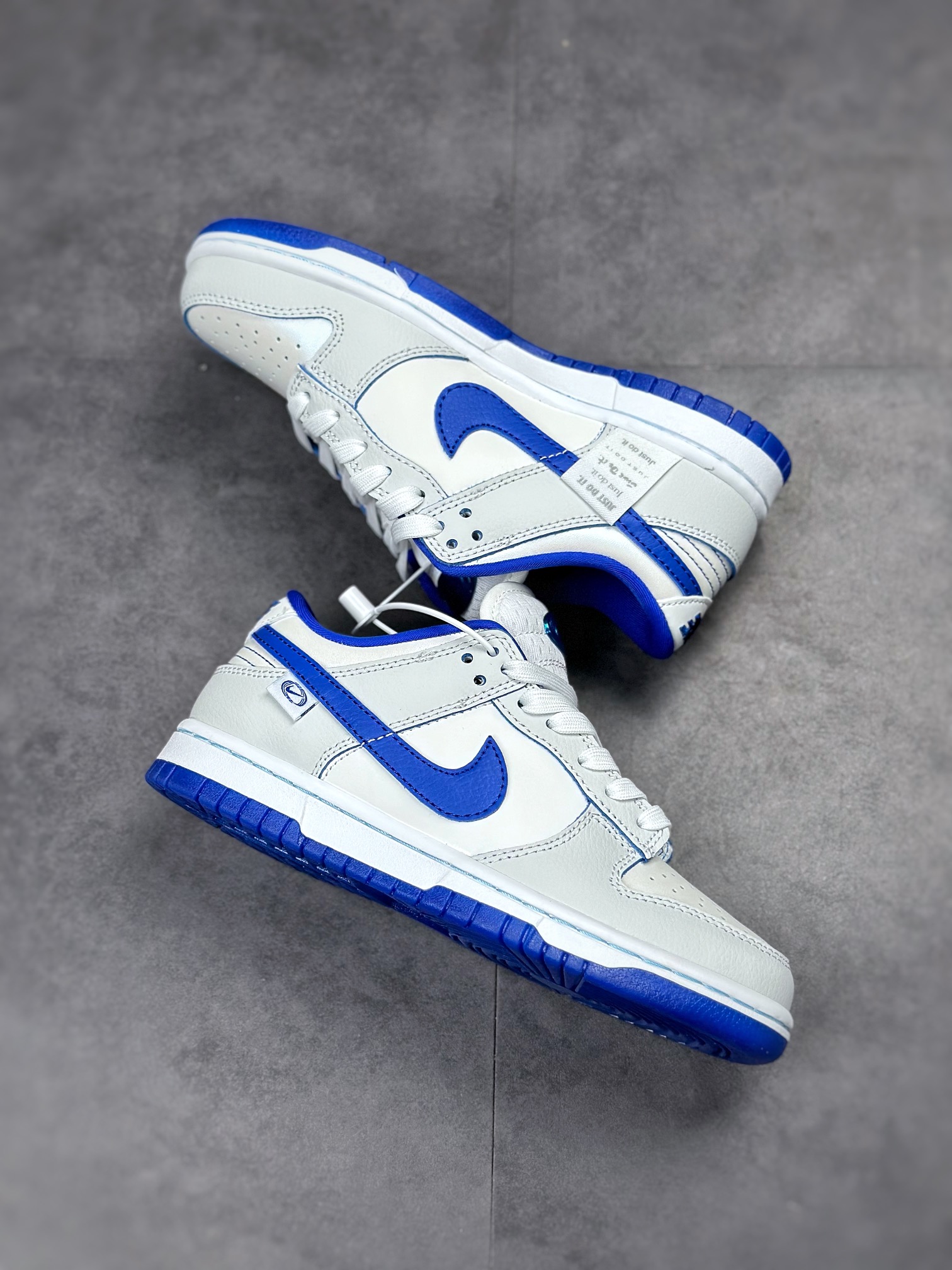 200 NIKE SB Dunk Low 复古白蓝 FB1841-110