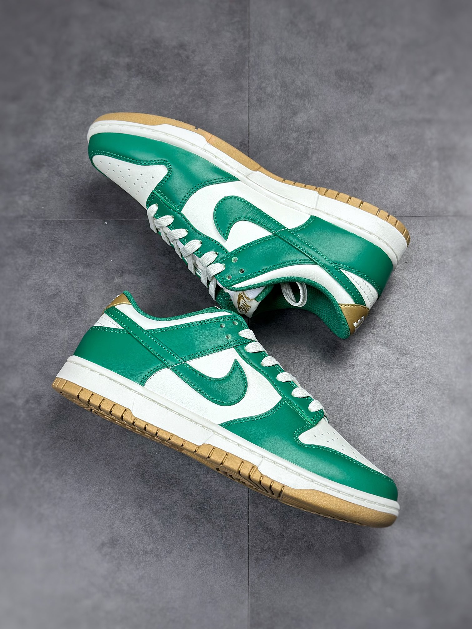 280 Nike SB Dunk Low ”Green and Gold” 金绿配色 FB7173-131
