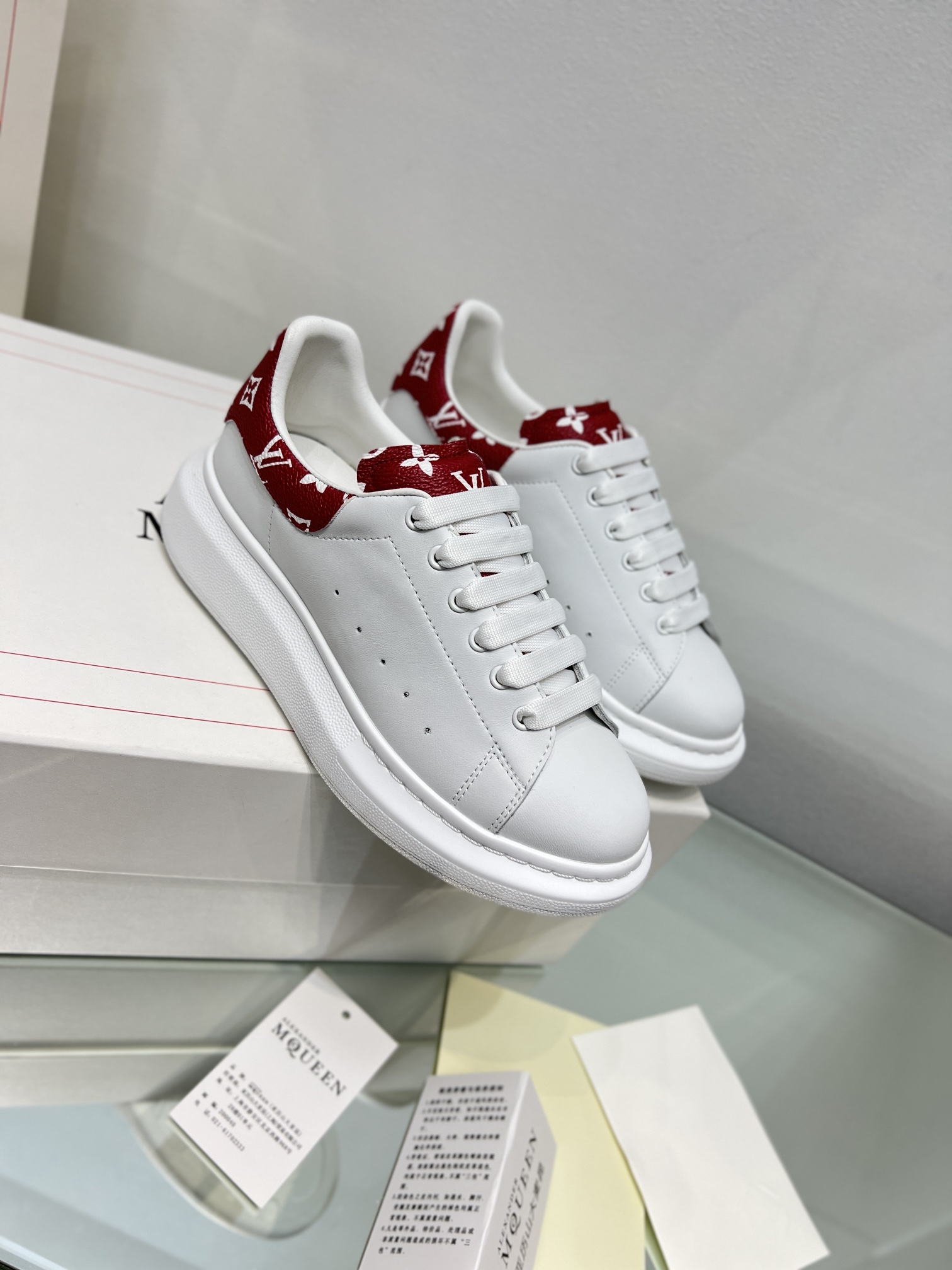 McQueen Childrens shoots Alexander McQueen kids Size: 26-35. Booked to 25. 。 - 图片 3