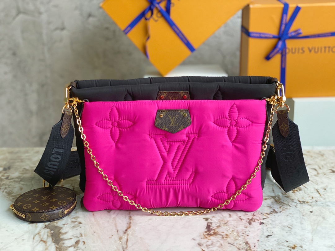 /540顶级原单M58980黑色/梅红羽绒三件套系列MAXIMULTIPOCHETTEACCESSOIR