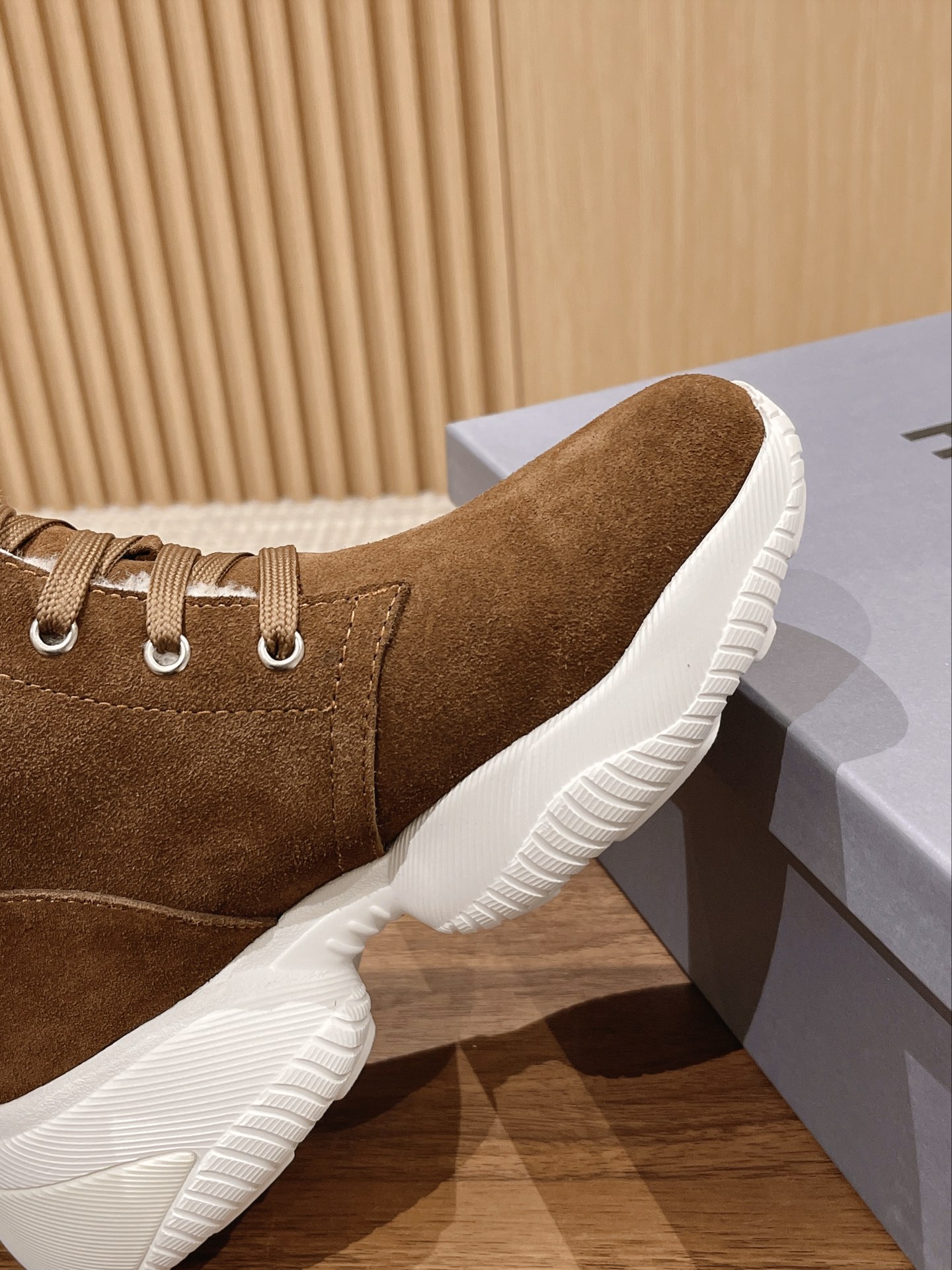 Fashionable Wool Snow Boots with Hogan 22ss Design and Comfortable Features - 图片 8
