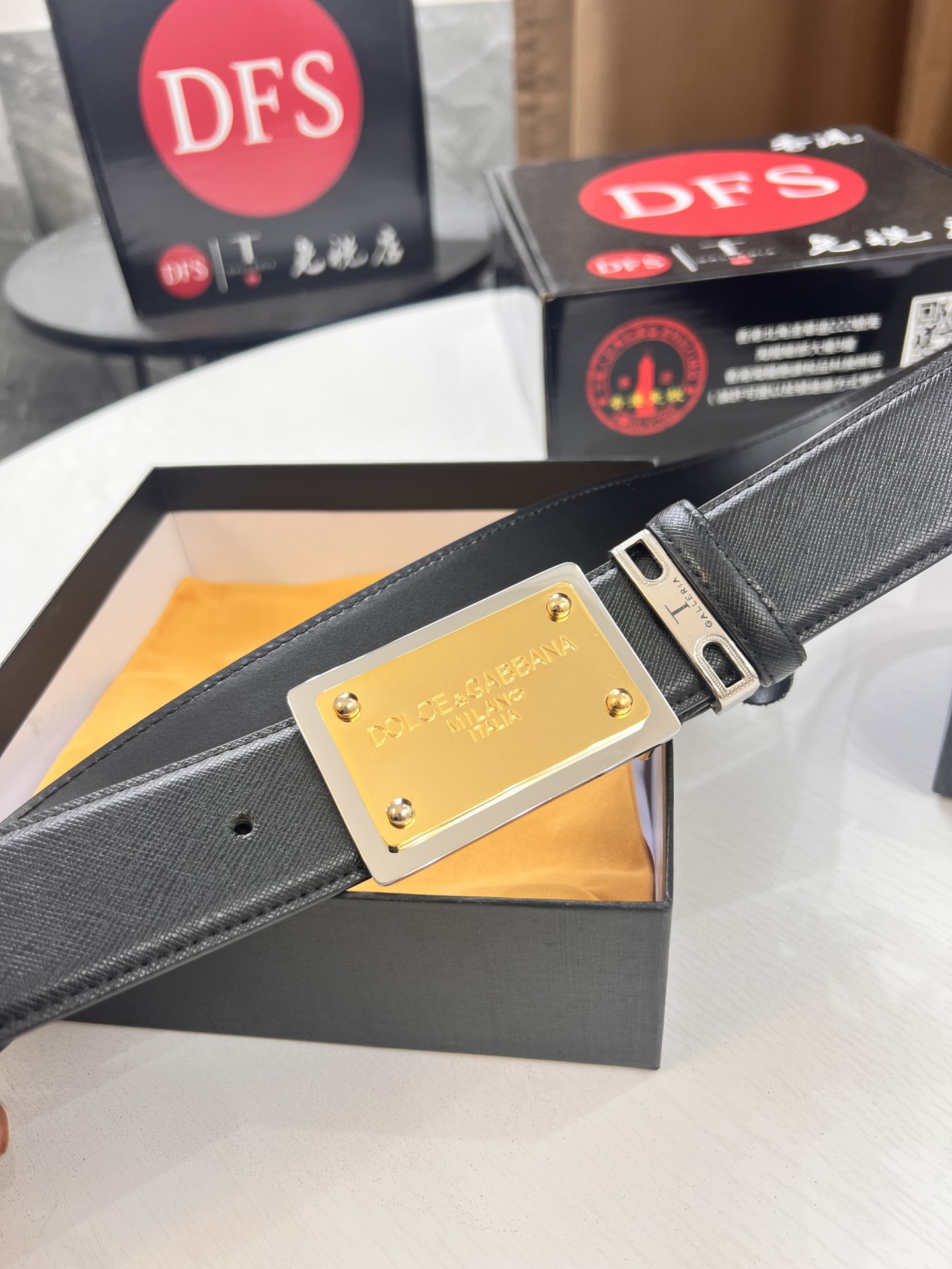 D&G原厂皮带 香港免税T礼盒 NXP吊牌感应 3 8cm