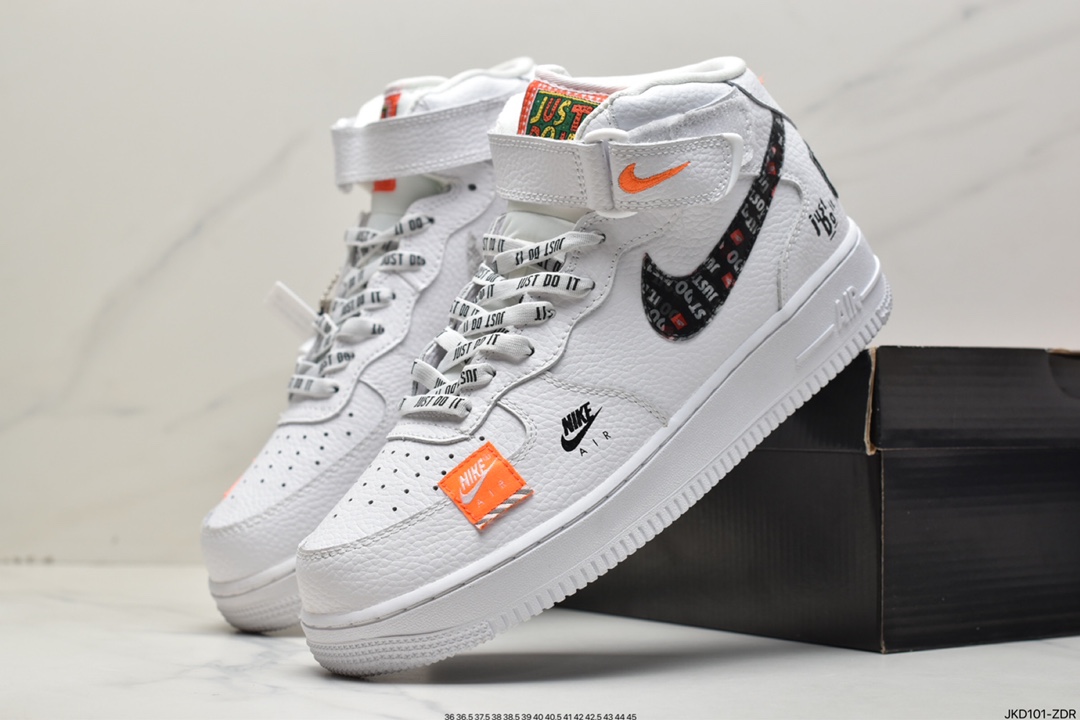 160 头三层方联名 Nike Air Force 1 Mid 耐克空军一中号帮系列 BQ6474-100