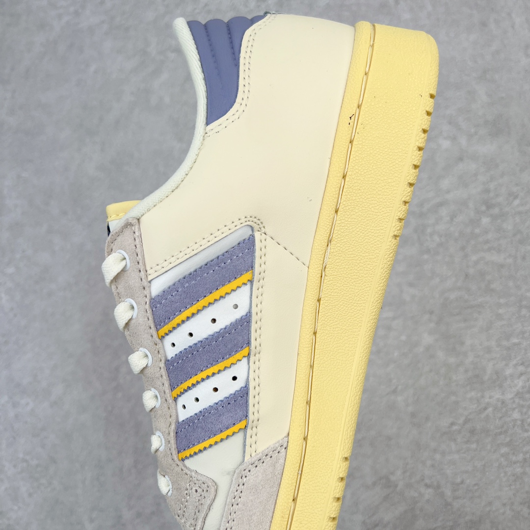 图片[7]-＃特价福利 AD Originals Centennial 85 Low 世纪百年系列低帮复古系带百搭休闲运动板鞋 随着复古风格的流行 不少经典鞋款都以别致的配色和材质重新登场 Originals 也为诞生于80年代 横跨多领域的复古篮球鞋 Centennial 85 Low 赋予两款全新配色 为出街穿搭带来更多选择 此次延续了经典鞋身轮廓 同时两款配色在整体设计上均采用简约百搭的米色鞋面作为基调 其中一款辅以后跟、三条纹以及鞋舌处标签的灰色作为点缀 使整体颜值简约耐看 鞋面都采用柔软麂皮与优质皮革拼接而成 大幅提升鞋款质感的同时也呈现出丰富层次 鞋舌处则辅以对比鲜明的粉色作为点缀 让鞋款百搭的同时又极具辨识度 最后搭载米白色中底与灰色外底 与鞋面配色相呼应 使视觉效果更为统一 尺码：36 36⅔ 37⅓ 38 38⅔ 39⅓ 40 40⅔ 41⅓ 42 42⅔ 43⅓ 44 45-选品中心