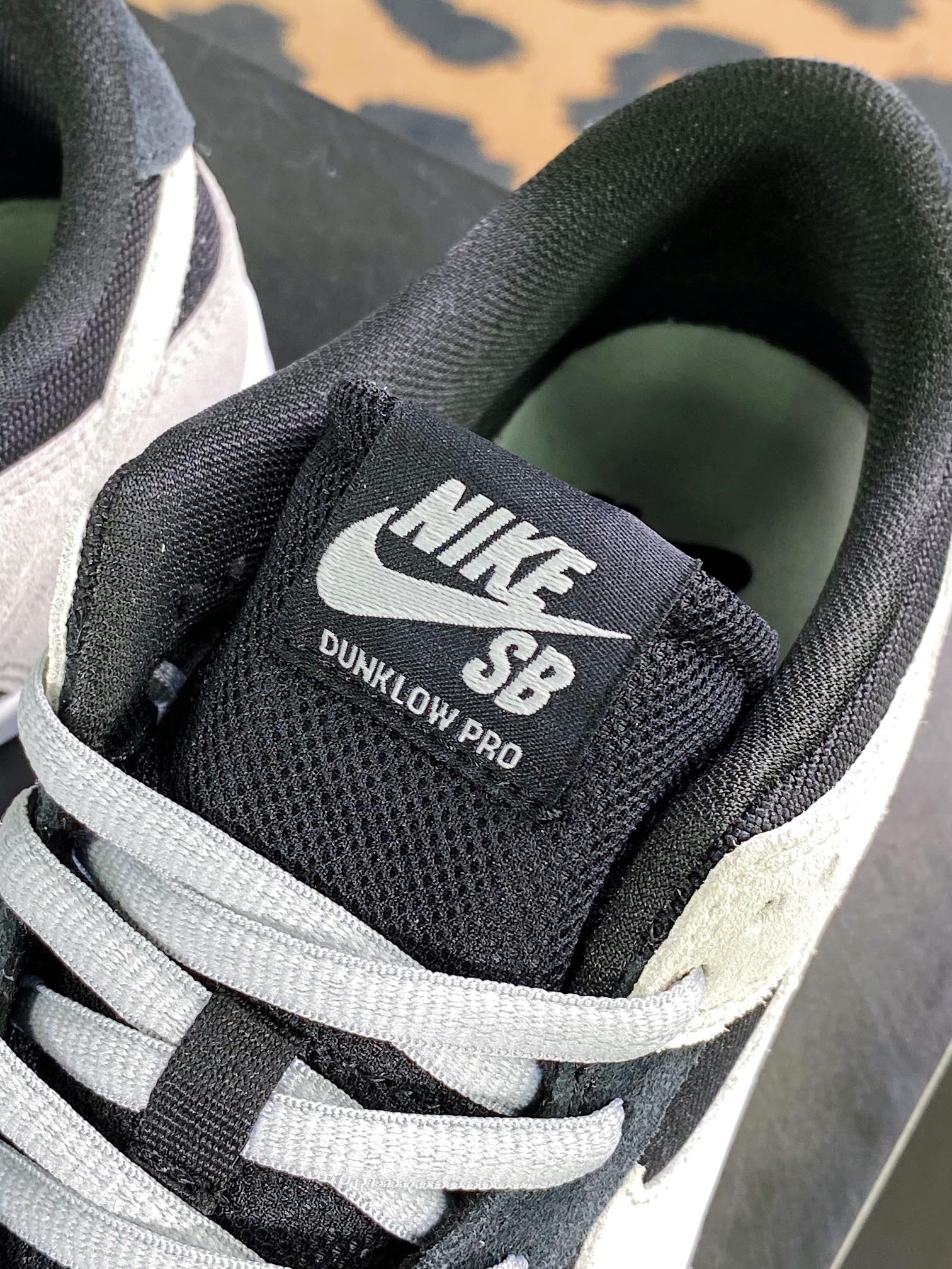 280 SB Dunk Low Pro”Dark Shadow”扣篮系列低帮板鞋854866-001