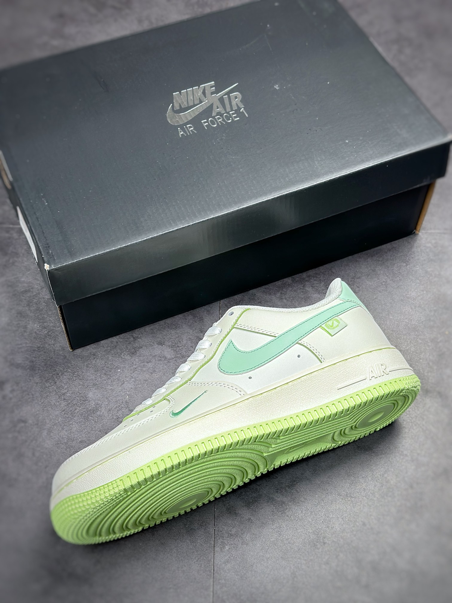230 Nike Air Force 1 Low 07 香草米绿 FB1839-555