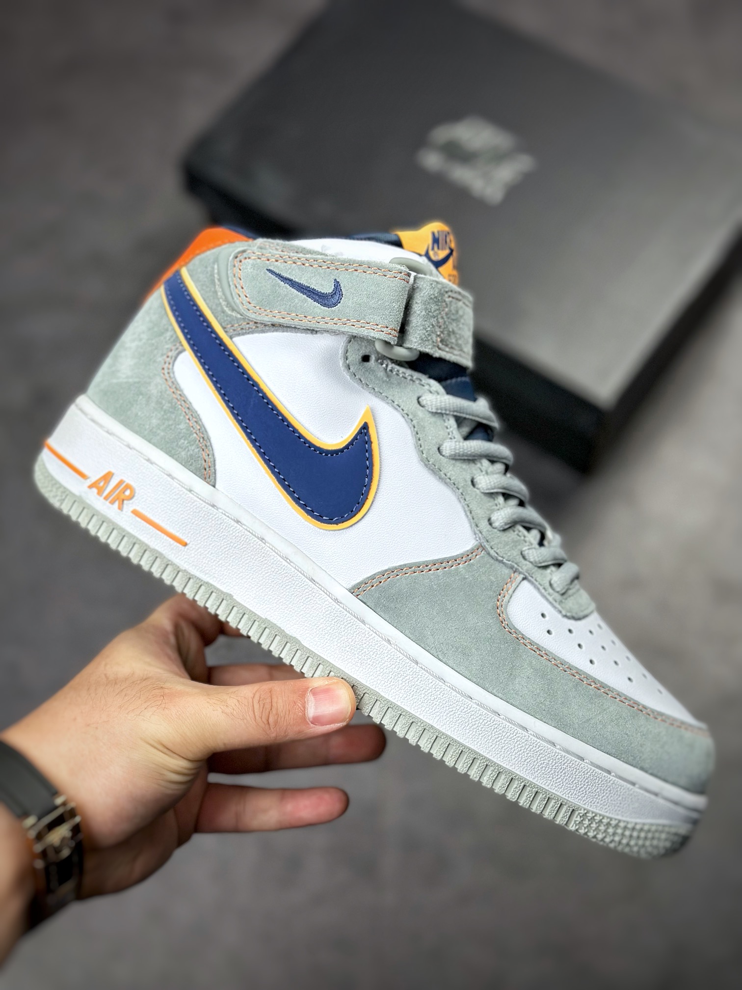 250 Nike Air Force 1 Mid 麂皮灰蓝橙 CQ5059-203
