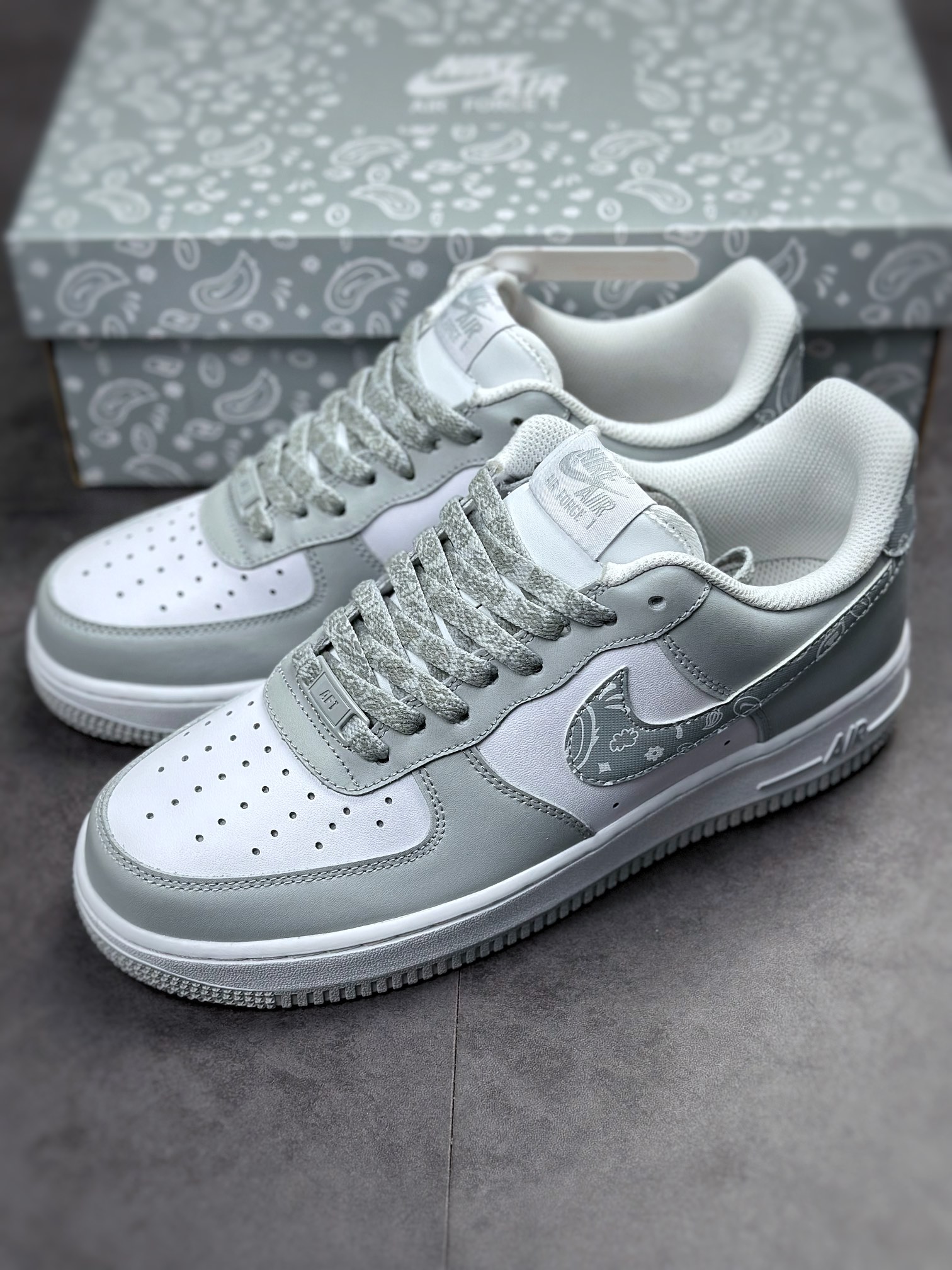 210 Nike Air Force 1 Low 07 灰白腰果花XM6321-736