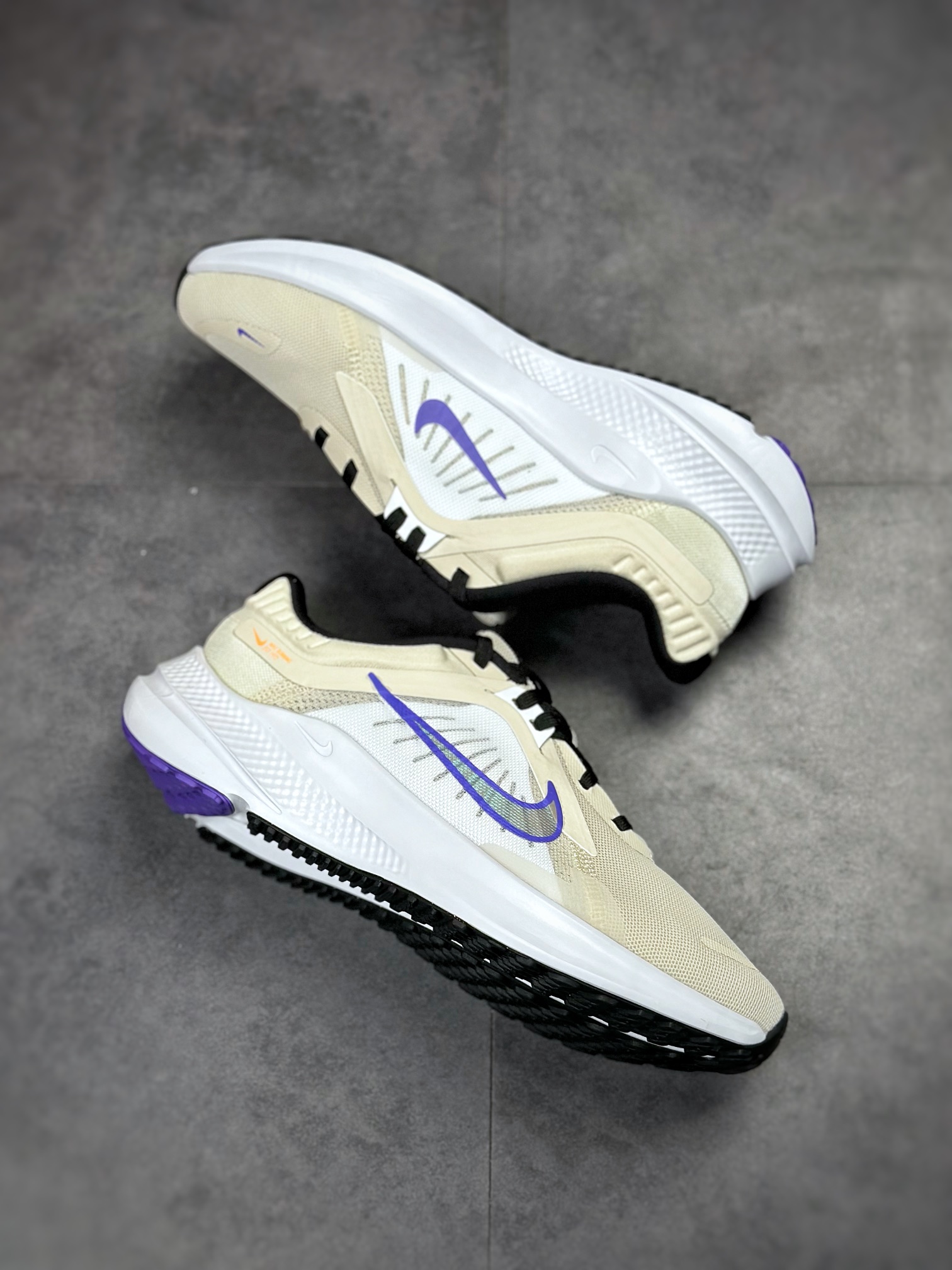 180 Nike Quest 5极速5代 网面透气 时尚休闲跑步鞋 DD9291-101