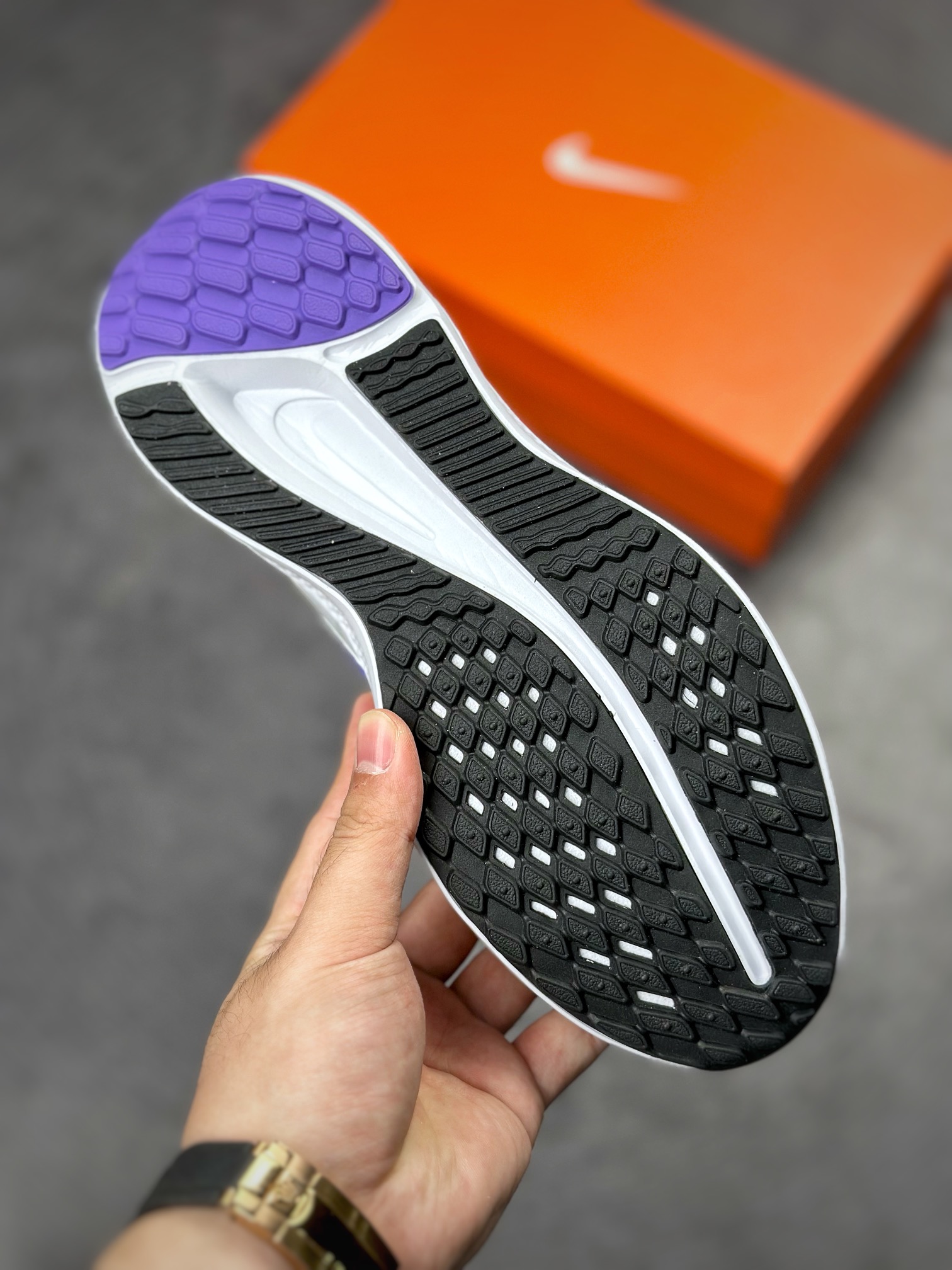 180 Nike Quest 5极速5代 网面透气 时尚休闲跑步鞋 DD9291-101