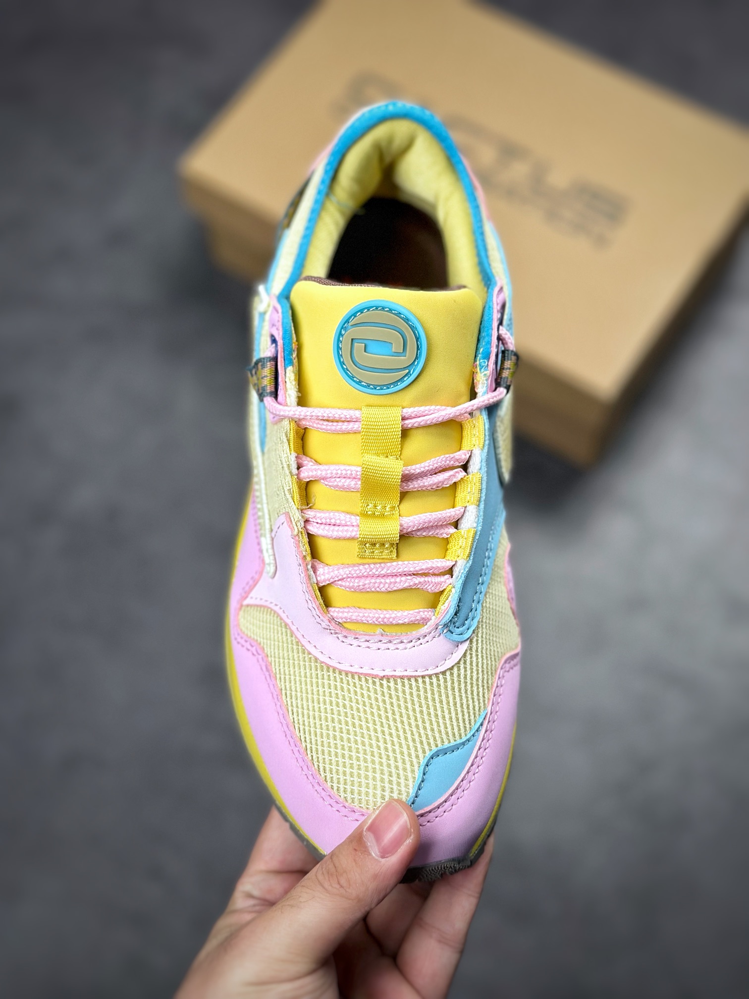 230 Travis Scott x Nike Air Max 1 “Cactus Jack” 经典倒钩 DO9392-100