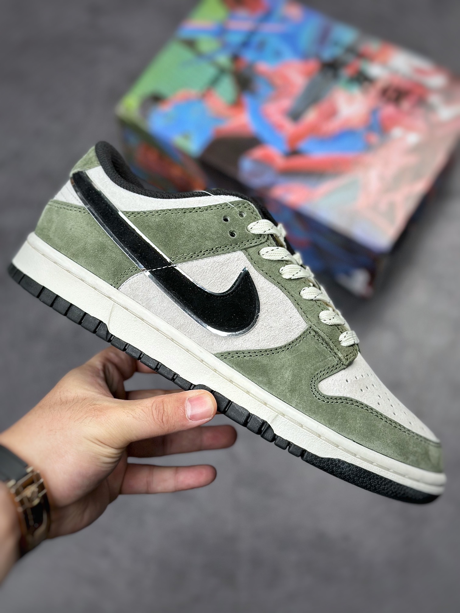 Otomo Katsuhiro x Nike SB Dunk Low ”Steamboy OST” Katsuhiro Otomo FF0918-015