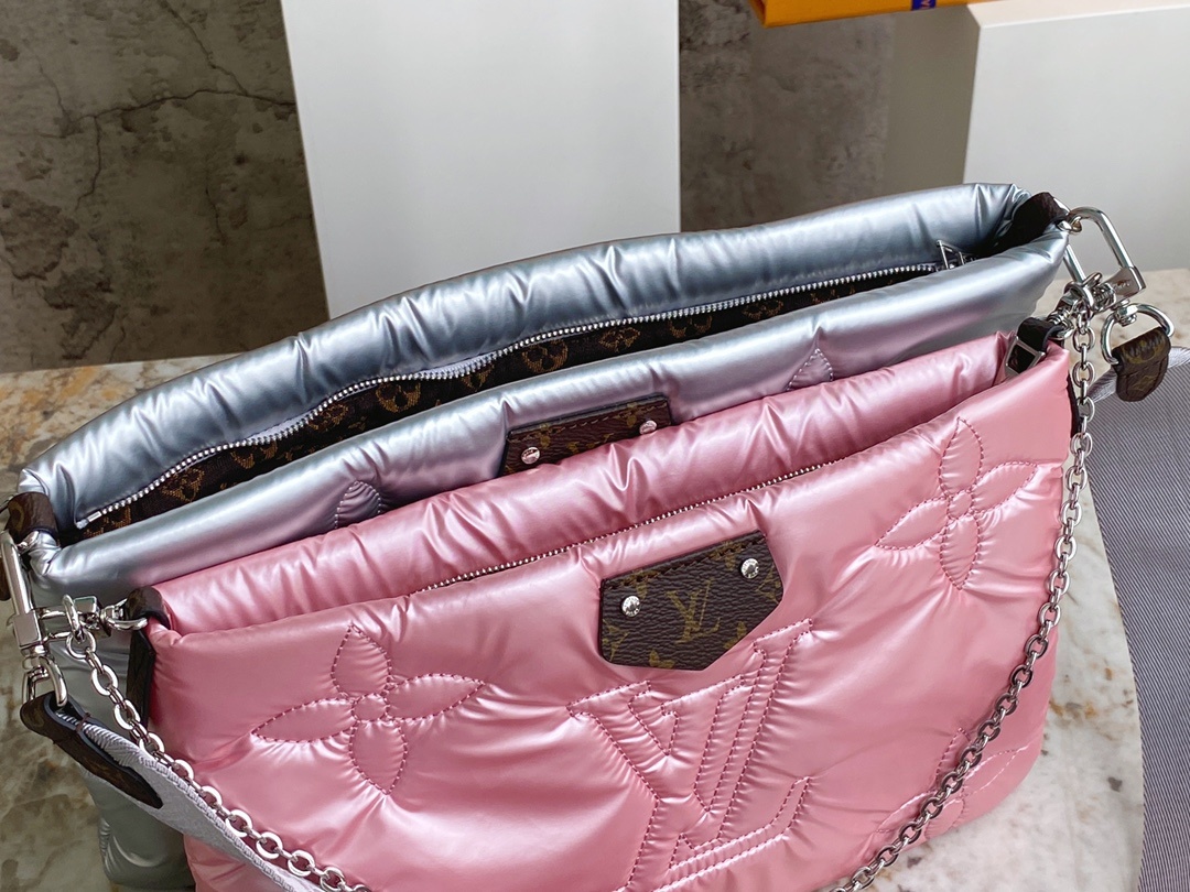 顶级原单M21056银色/粉色羽绒三件套系列MAXIMULTIPOCHETTEACCESSOIRES手袋