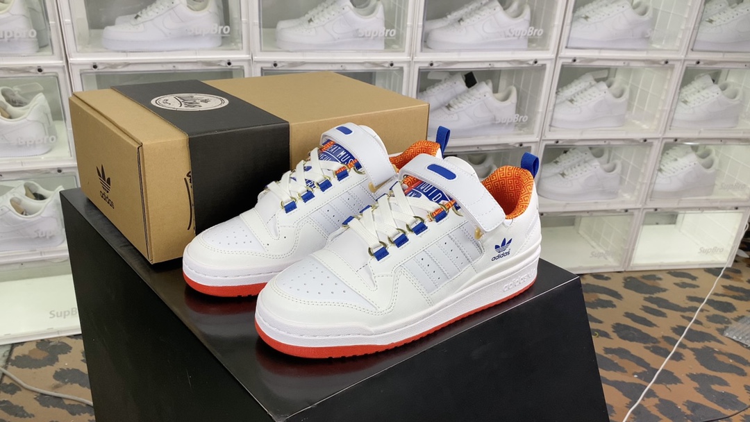 [Adidas Originals Series]Superfly x Originals Forum 84 Lo "Adilicious" Roman S