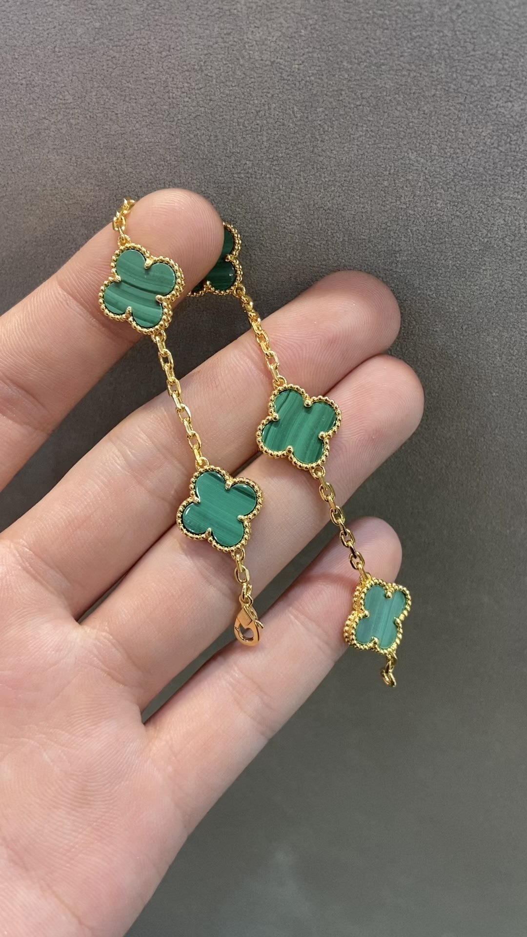 Van Cleef & Arpels vca孔雀石五花手链 对版cnc扣