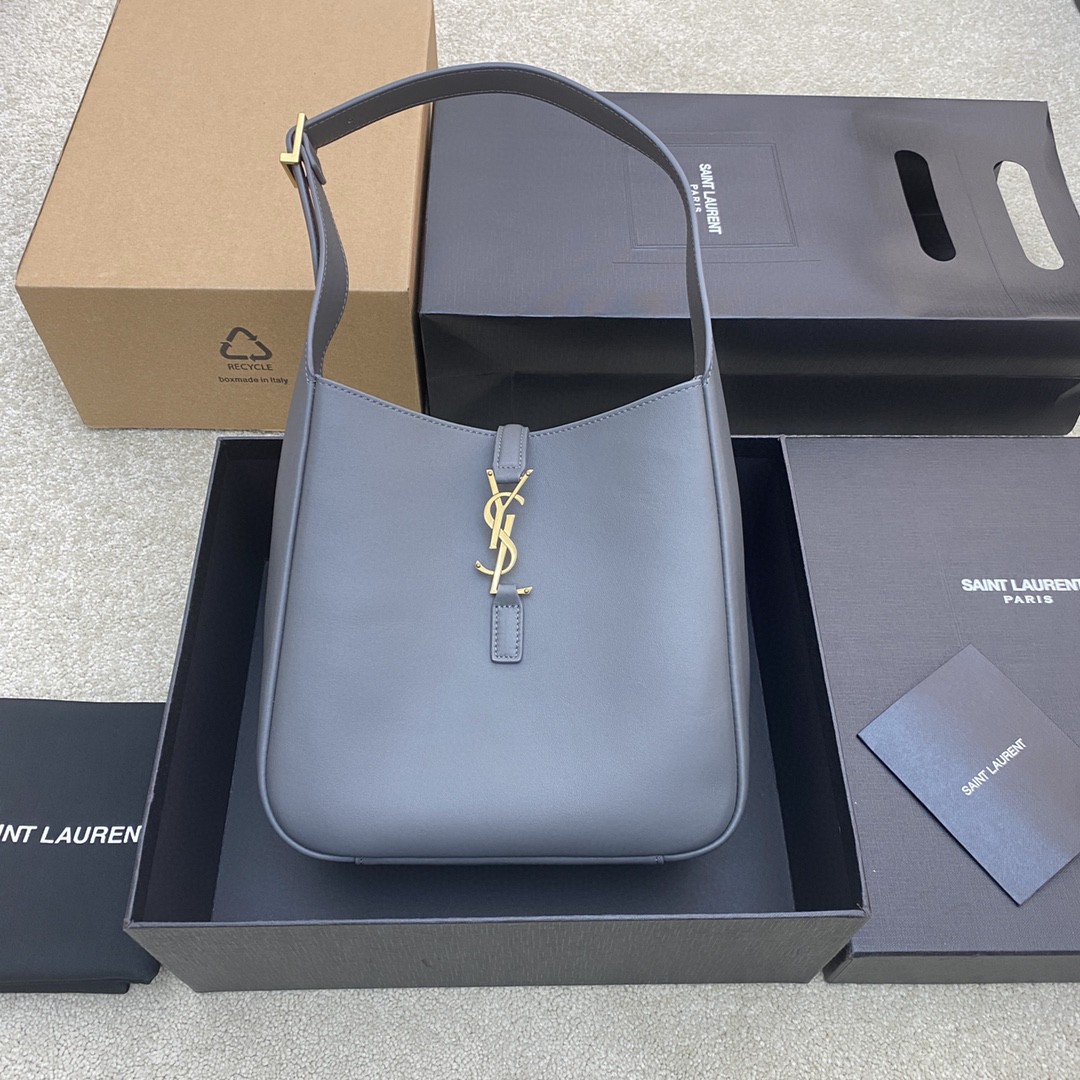 Yves Saint Laurent Crossbody & Shoulder Bags Replicas Buy Special
 Grey Rose Fall/Winter Collection Underarm