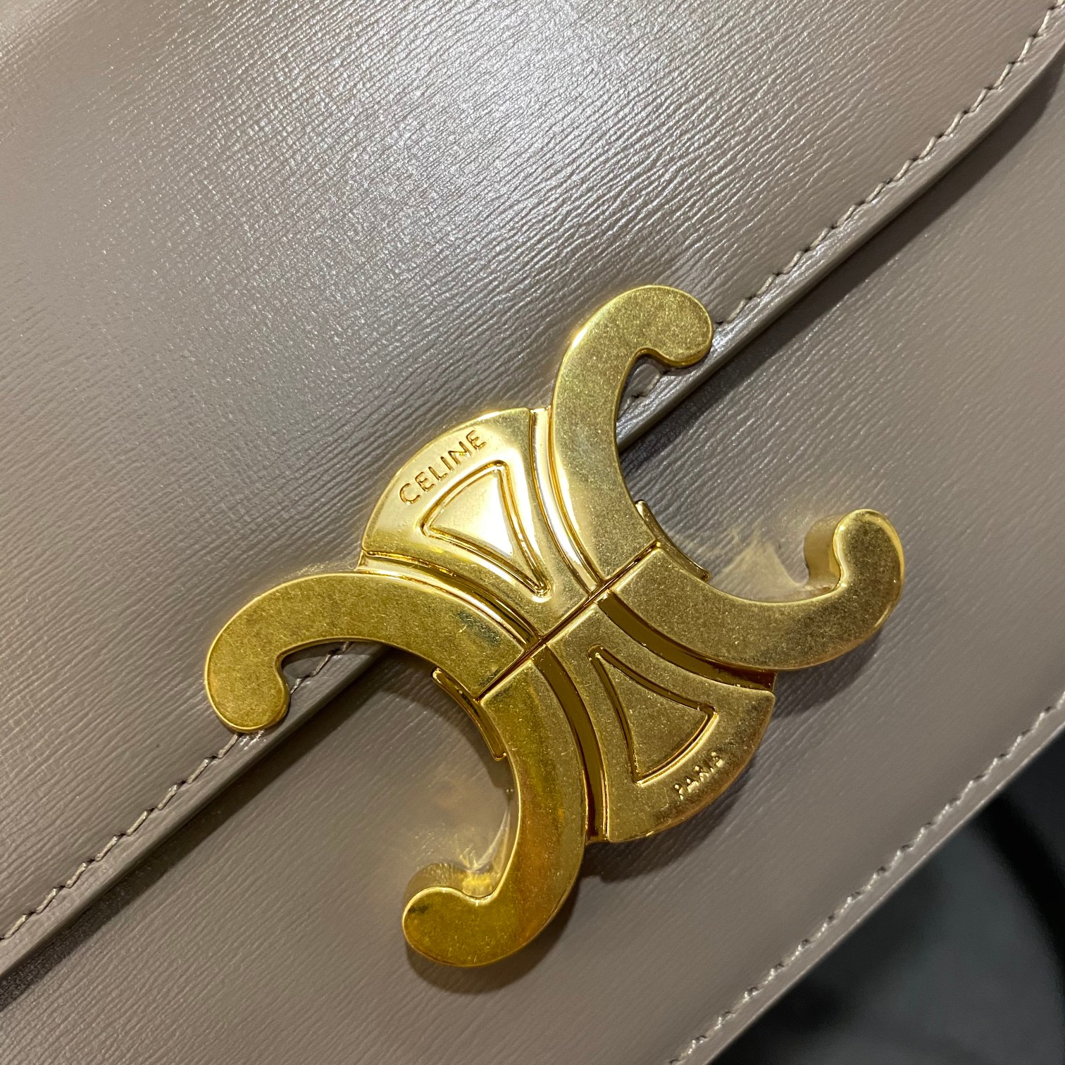 Celine Teen Triomphe Bag in Smooth Calfskin with Adjustable Shoulder Strap 3 a1668061123987 8540
