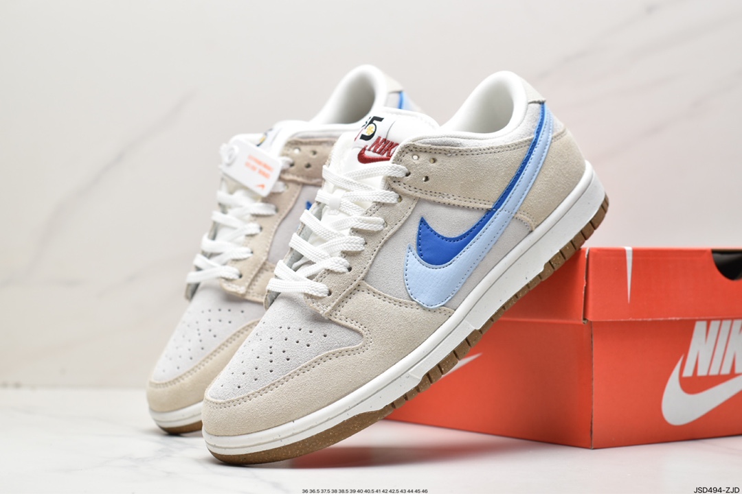 200 Nike Dunk Low SE 85 白蓝 此款Nike Dunk Low采用绒面革制成DO9457-100