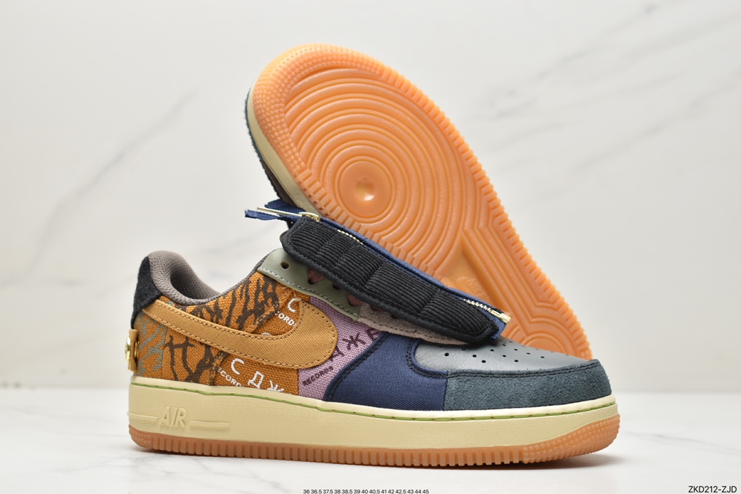 270 Nike Air Force 1 鬼脸 空军一号 CN2405-900