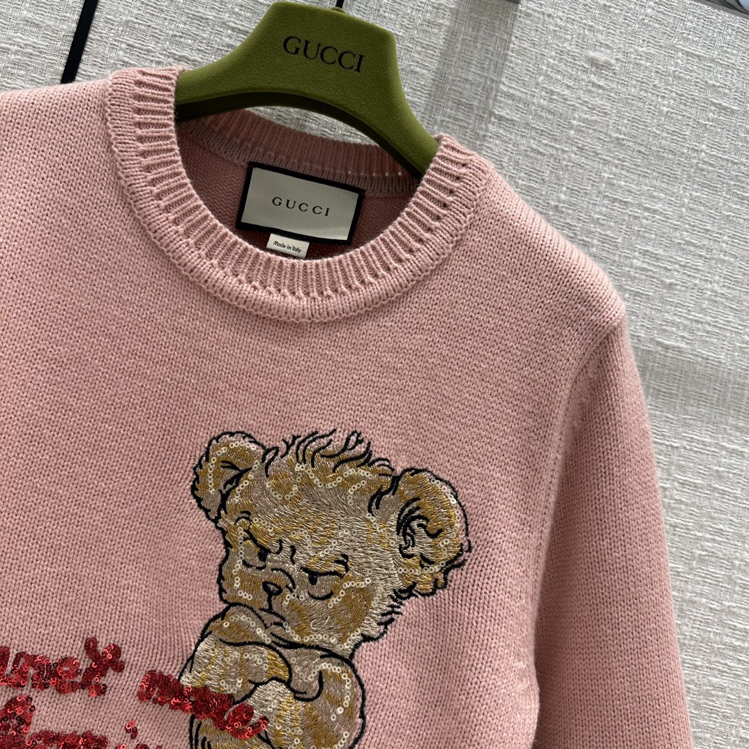 2022Guc*i 最新合作款Ha Ha Ha联名 粉色小熊刺绣针织毛衣
