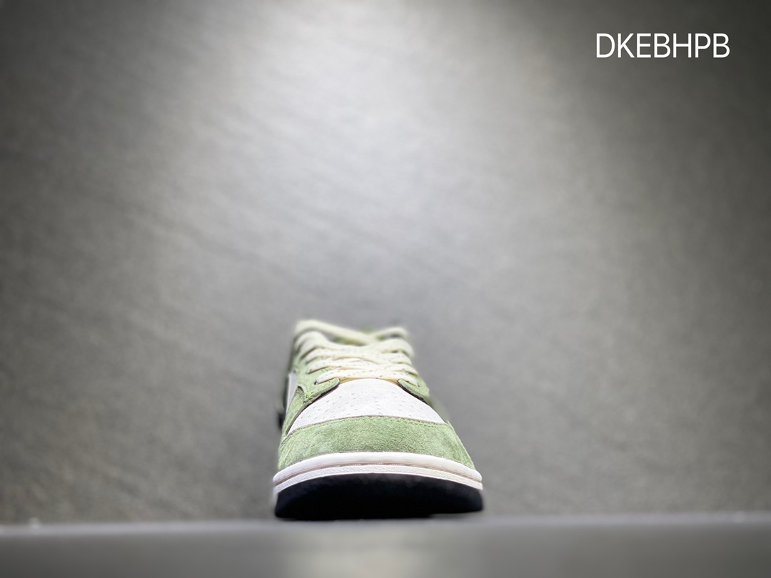 320 Nike SB dunk Low 低帮休闲运动滑板板鞋  FF0918-015