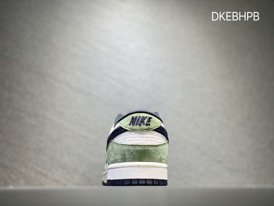 320 Nike SB dunk Low 低帮休闲运动滑板板鞋  FF0918-015