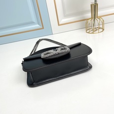 小号【配盒】 VALENTINO MINI LOCÒ仿水晶装饰手袋 -VLogo Signature施华洛世奇®仿水晶装 小号【配盒】 VALENTINO MINI LOCÒ仿水晶装饰手袋 -VLogo Signature施华洛世奇®仿水晶装