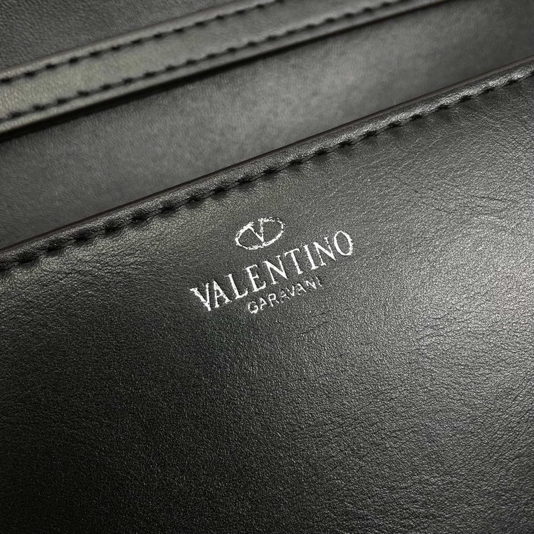 小号【配盒】 VALENTINO MINI LOCÒ仿水晶装饰手袋 -VLogo Signature施华洛世奇®仿水晶装 小号【配盒】 VALENTINO MINI LOCÒ仿水晶装饰手袋 -VLogo Signature施华洛世奇®仿水晶装