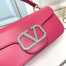 大号【配礼盒】🎁VALENTINO MINI LOCÒ仿水晶装饰手袋-VLogo Signature施华 大号【配礼盒】🎁VALENTINO MINI LOCÒ仿水晶装饰手袋-VLogo Signature施华