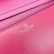 大号【配礼盒】🎁VALENTINO MINI LOCÒ仿水晶装饰手袋-VLogo Signature施华 大号【配礼盒】🎁VALENTINO MINI LOCÒ仿水晶装饰手袋-VLogo Signature施华