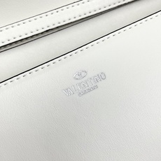 大号【配礼盒】🎁VALENTINO MINI LOCÒ仿水晶装饰手袋-VLogo Signature施华 大号【配礼盒】🎁VALENTINO MINI LOCÒ仿水晶装饰手袋-VLogo Signature施华