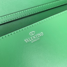 大号【配礼盒】🎁VALENTINO MINI LOCÒ仿水晶装饰手袋-VLogo Signature施华 大号【配礼盒】🎁VALENTINO MINI LOCÒ仿水晶装饰手袋-VLogo Signature施华