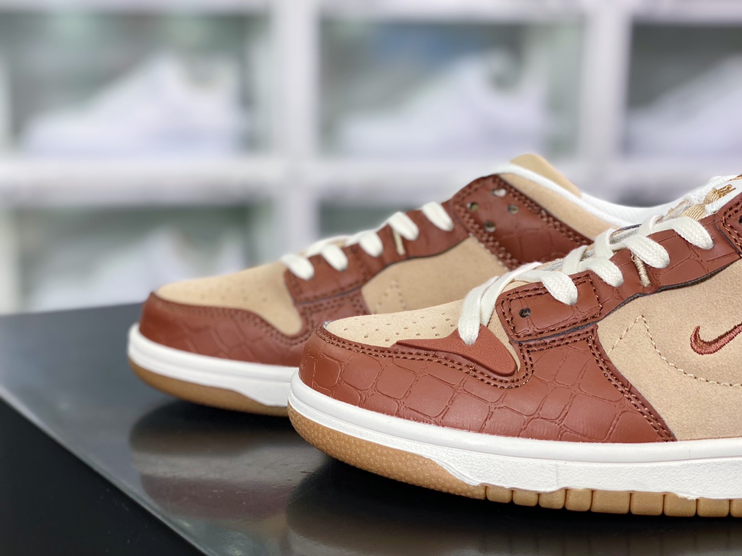 160 Wmns Dunk Low Disrupt 2 SE”Brown Croc”轻量扣篮DV1026-215