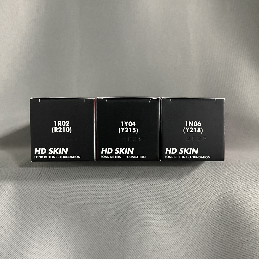 ✨60包
玫珂菲浮生若梦仿真肌粉底液30ml！色号：R210-Y215-Y218。