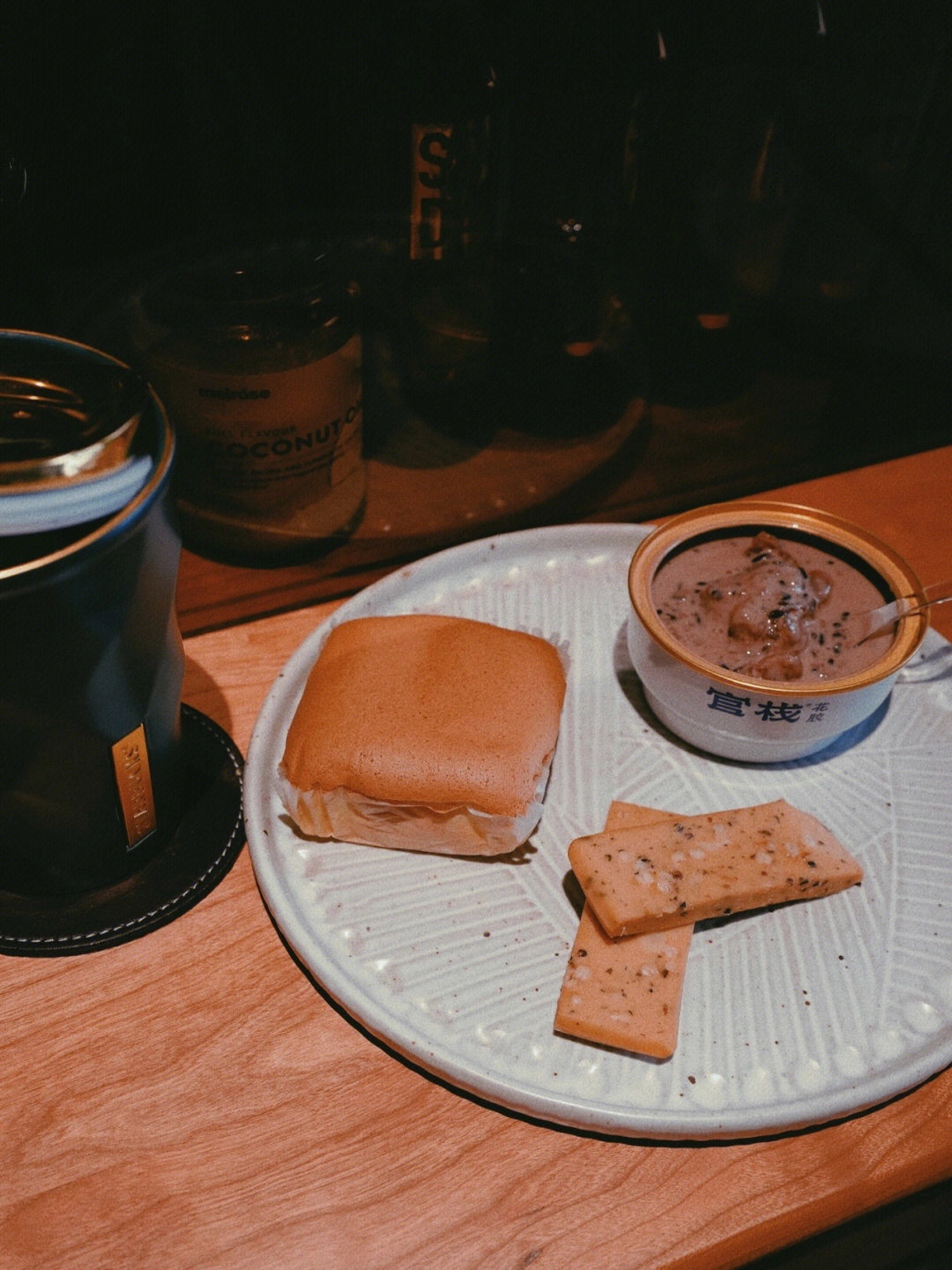 🍕摩飞双仓空气炸锅

山居生活｜“提升幸福感的好物分享”|||摩飞新出的双桶空气炸锅
用来做快手早餐可真的太方便了
颜值也很🉑️