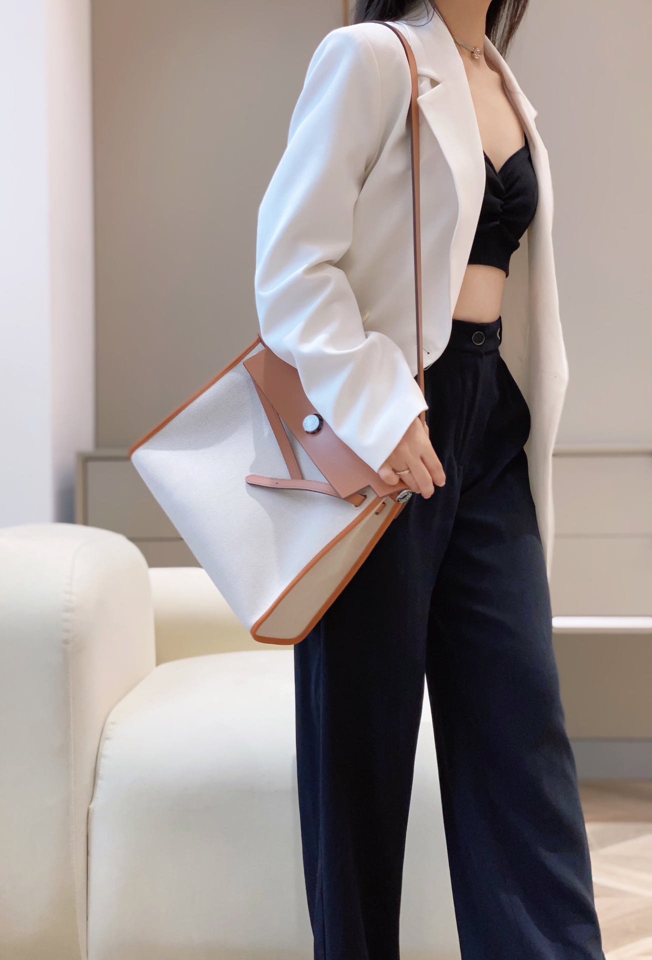 Louis Vuitton Haute Couture Classic Luxury Handbag Shoulder Crossbody 2
