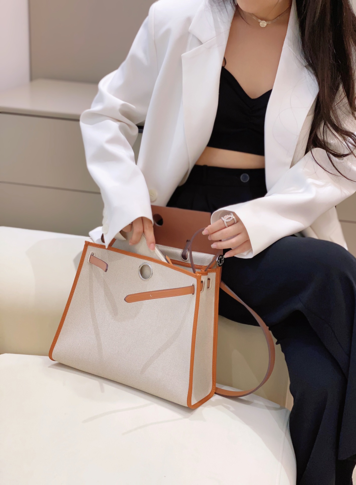 Louis Vuitton Haute Couture Classic Luxury Handbag Shoulder Crossbody 8