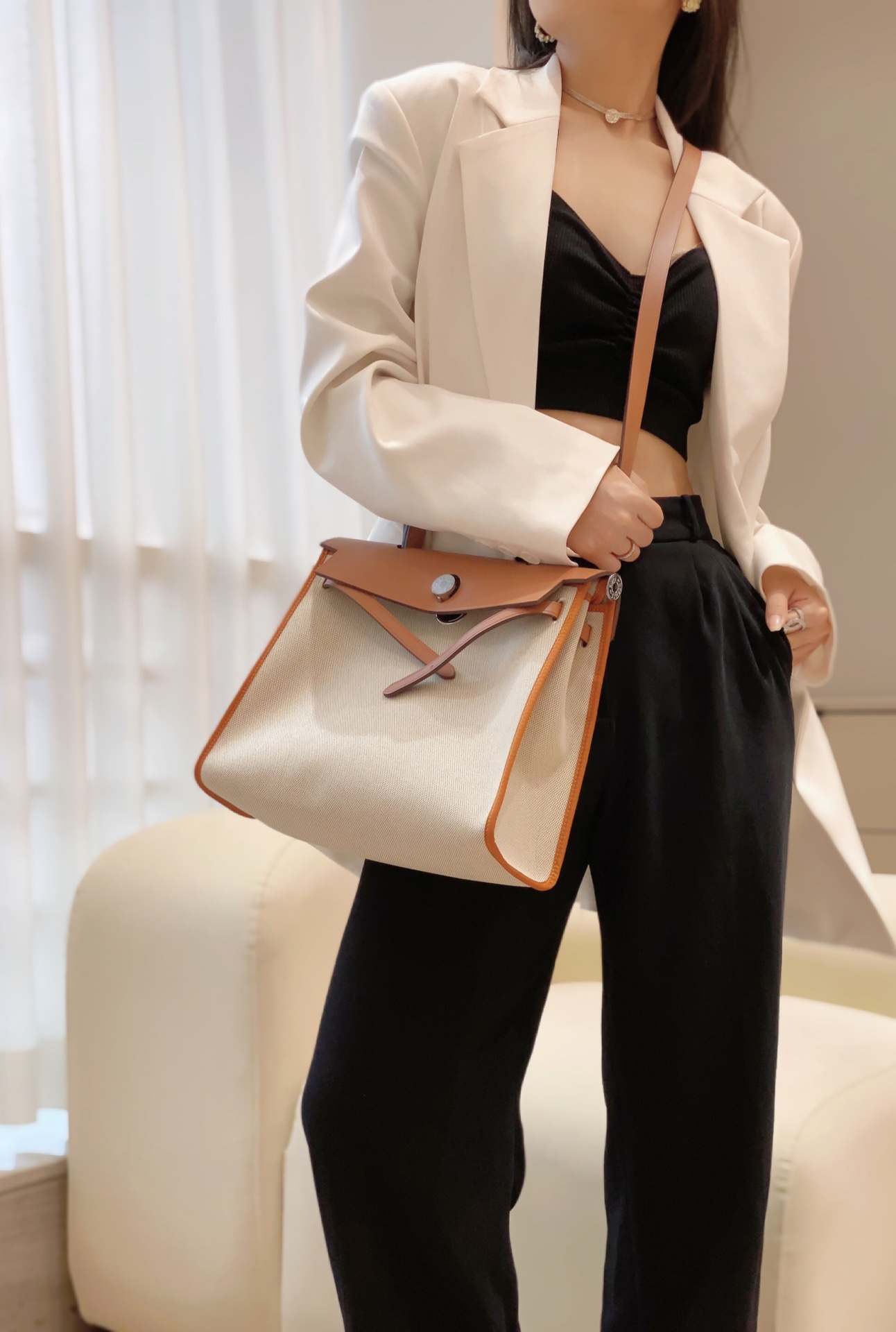 Louis Vuitton Haute Couture Classic Luxury Handbag Shoulder Crossbody 4