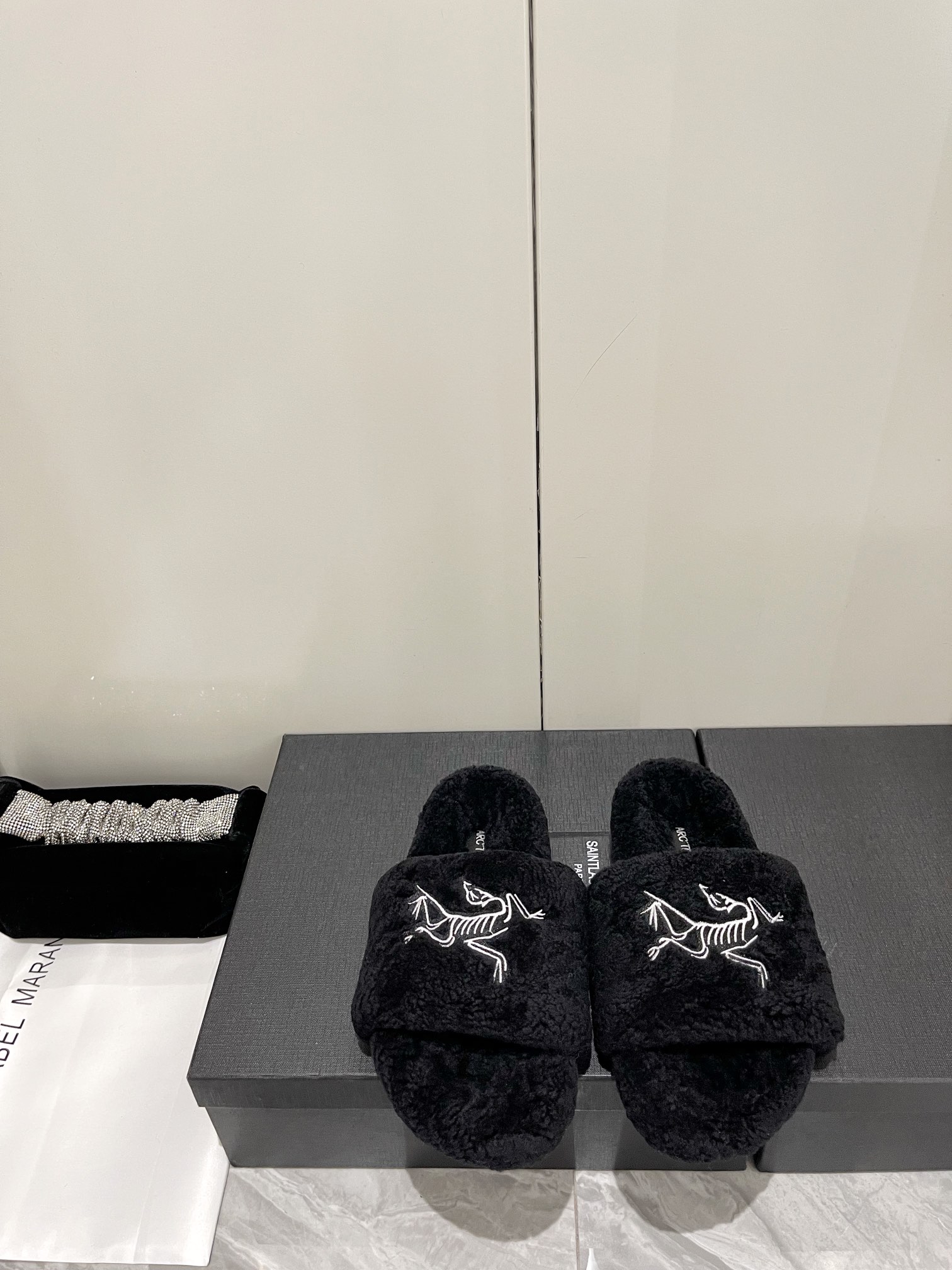 Luxurious Imported Lamb Wool Autumn Slippers with Furry Lining and Wool Insole